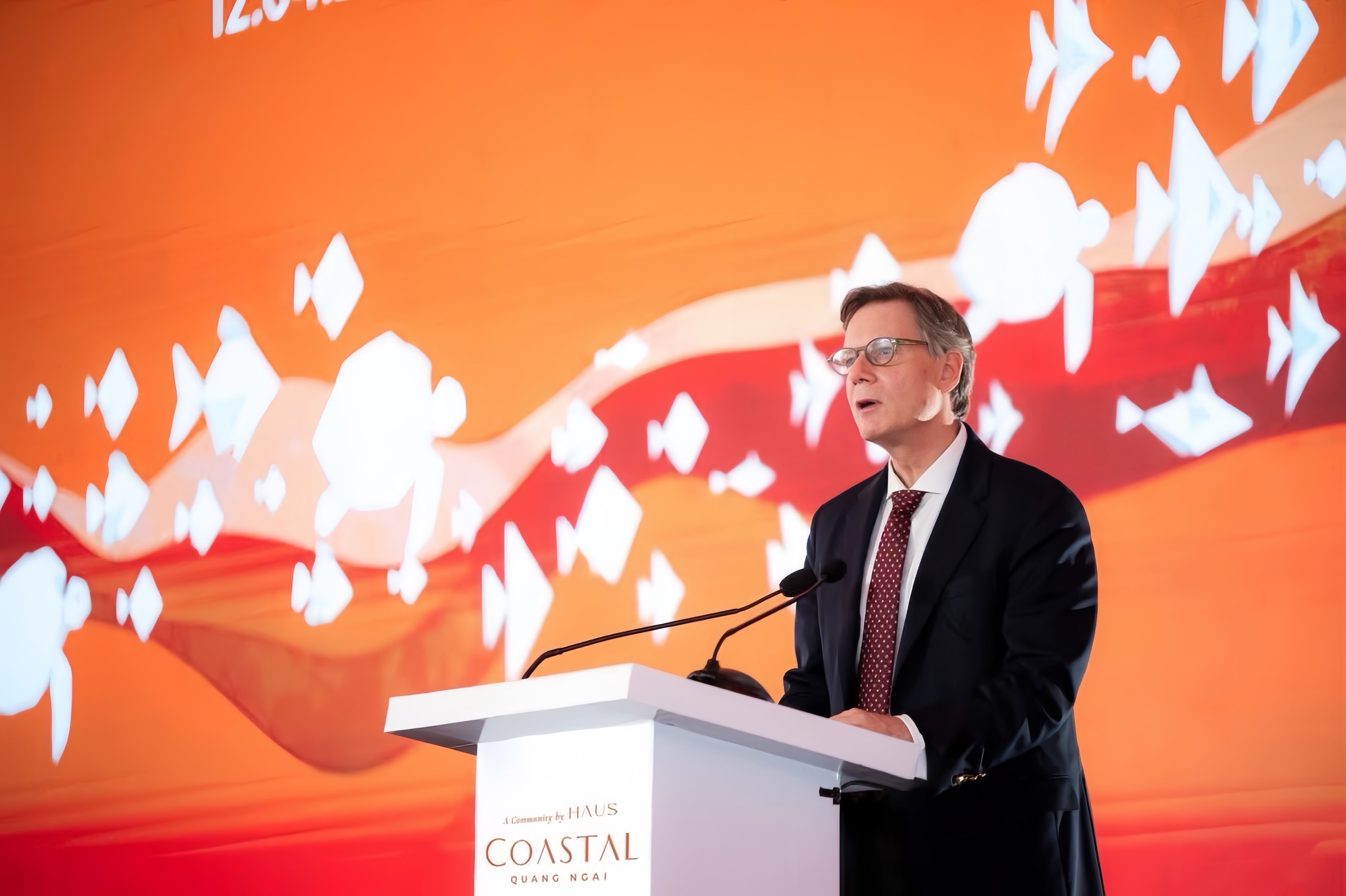 chủ tịch của haus michael sheren